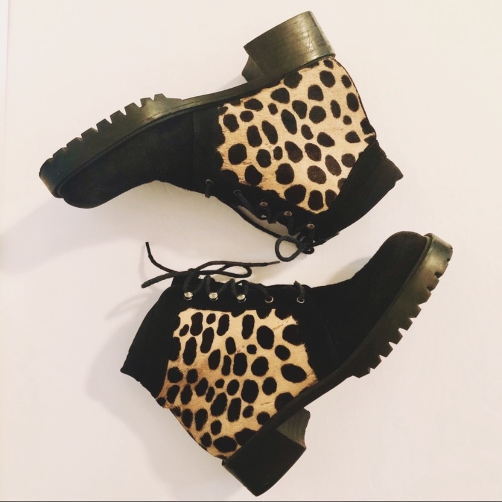 RARE Stuart weitzman calf hair leopard boots